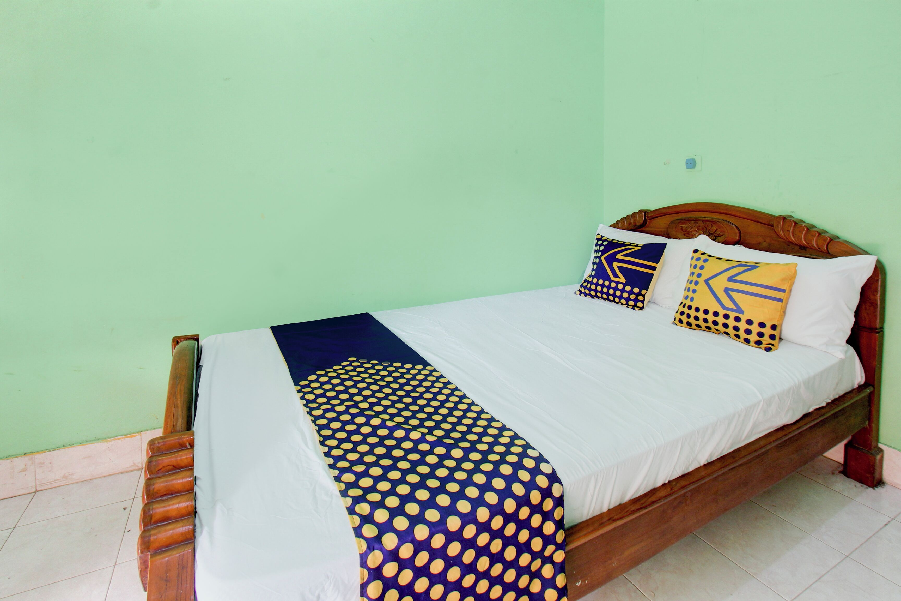 Standard Double Room | WiFi (free), bed sheets