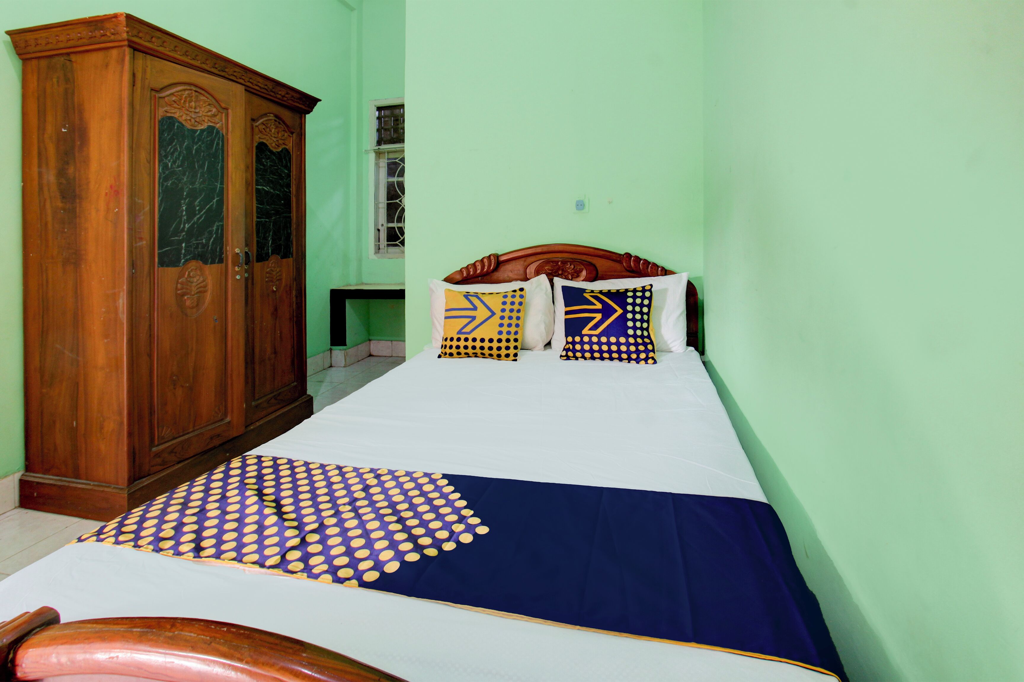 Standard Double Room | Free WiFi, bed sheets