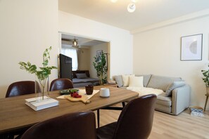 In-room dining - VERDANT 601 (Sapporo)