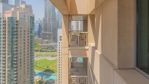 Comfort Apartment | View from room - BellaVista - 1 Bedroom Burj Khalifa View (Dubai)