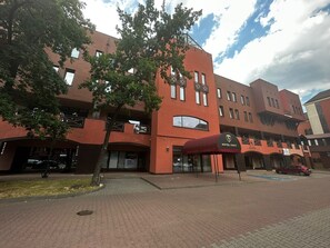 Front of property - Hostel Bialoleka - Free Parking, Fast Wifi (Warsaw)