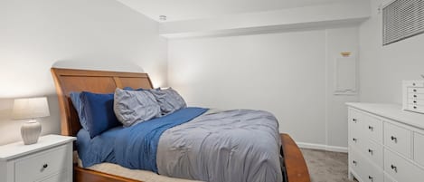 1 bedroom, in-room safe, desk, iron/ironing board