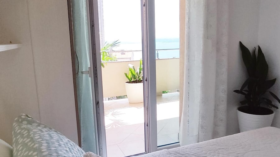 Apartment Ana With Sea View