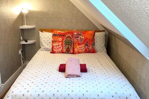 1 bedroom, iron/ironing board, free WiFi, bed sheets