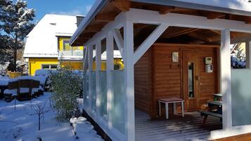 المنشأة من الخارج