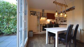 تناول الطعام