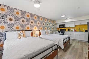 Iron/ironing board, WiFi, bed sheets - TreeHouse Lodge, Walk to Beach, Pet-Friendly 103 (North Myrtle Beach)