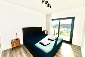 3 bedrooms, iron/ironing board, travel cot, free WiFi - Aloha Bliss - Apartment for 8 (6 adults max) with pool (São Martinho do Porto)