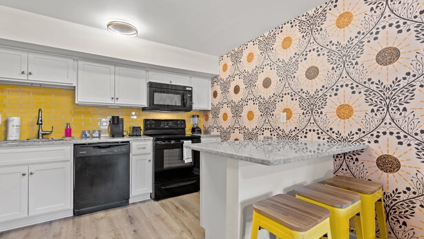 Coffee/tea maker, fridge, microwave, oven - TreeHouse Lodge, Walk to Beach, Pet-Friendly 201 (North Myrtle Beach)