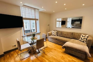 Apartment | Living area - Modern City Center 2 Bedroom Apartment (Aberdeen)