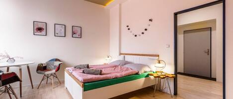 1 quarto, ferros/tábuas de passar roupa, Wi-Fi, roupa de cama