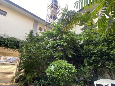 OYO Life 93258 Kos Sahabat