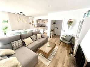 Smart-TV, DVD-Player