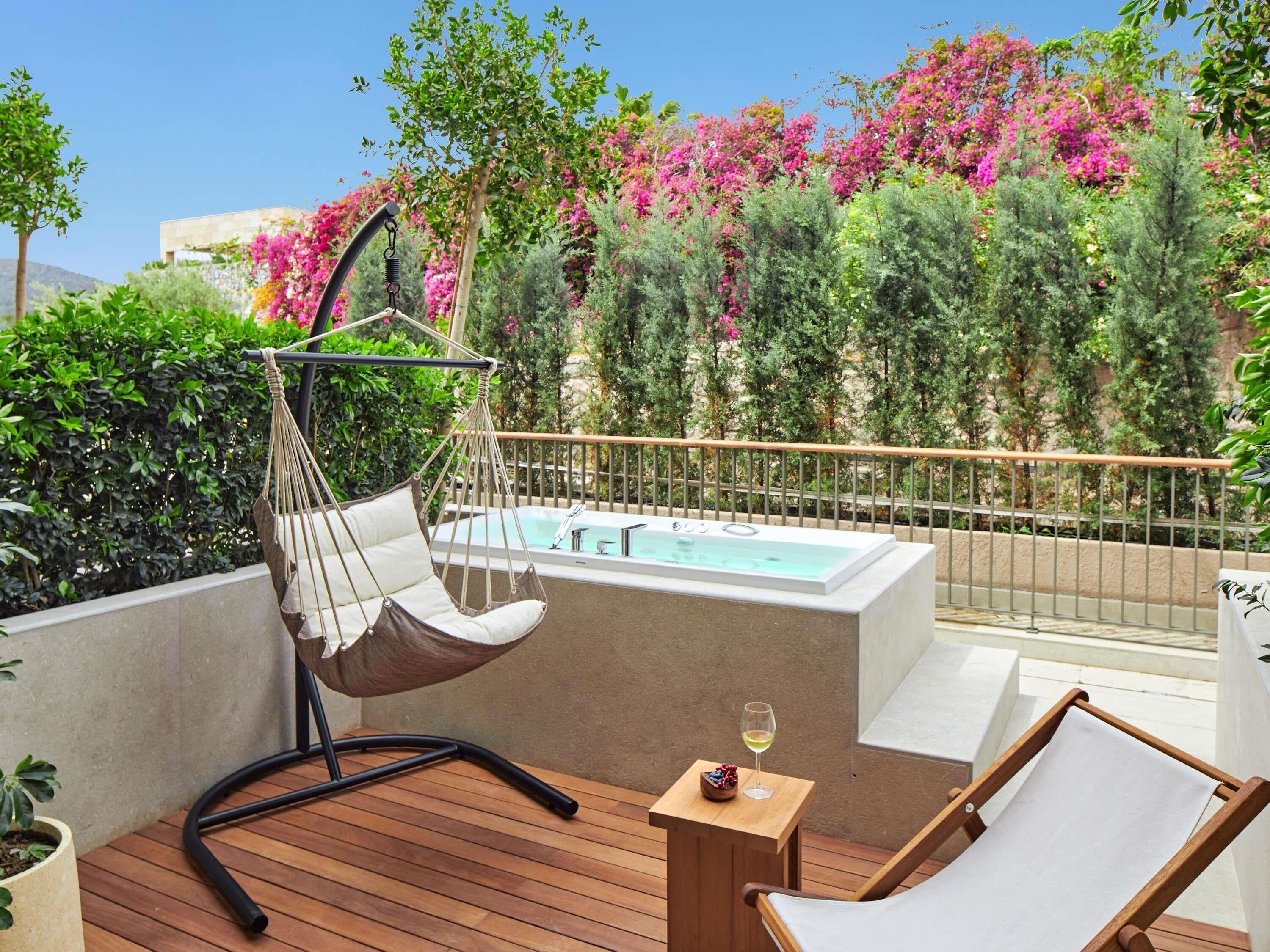 ルーム キングベッド 1 台 (VIP) | ミニバー (無料)、セーフティボックス (室内)、デスク、ノートパソコン用作業スペース