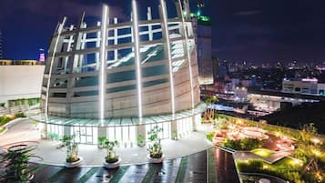 Suite estándar, varias camas | Vista a la ciudad