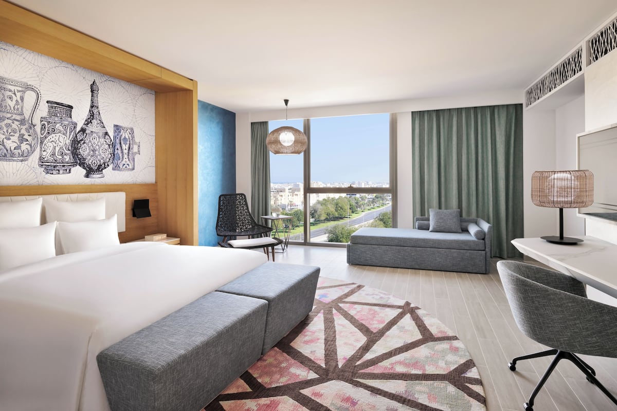 Executive Junior Suite With 1 King Bed, Sofa Bed, and  Lounge Access | Minibar, in-room safe, individually decorated, desk