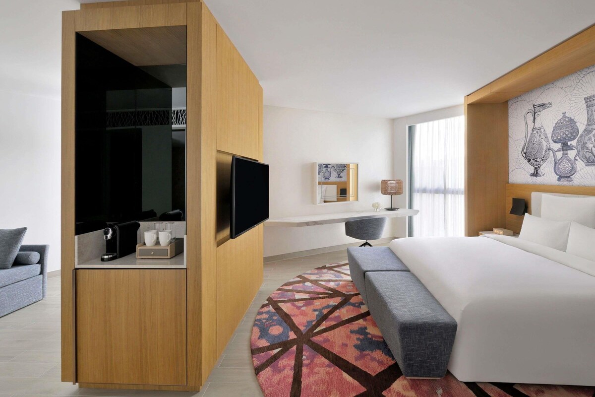 Suite Junior, 1 très grand lit et 1 canapé-lit