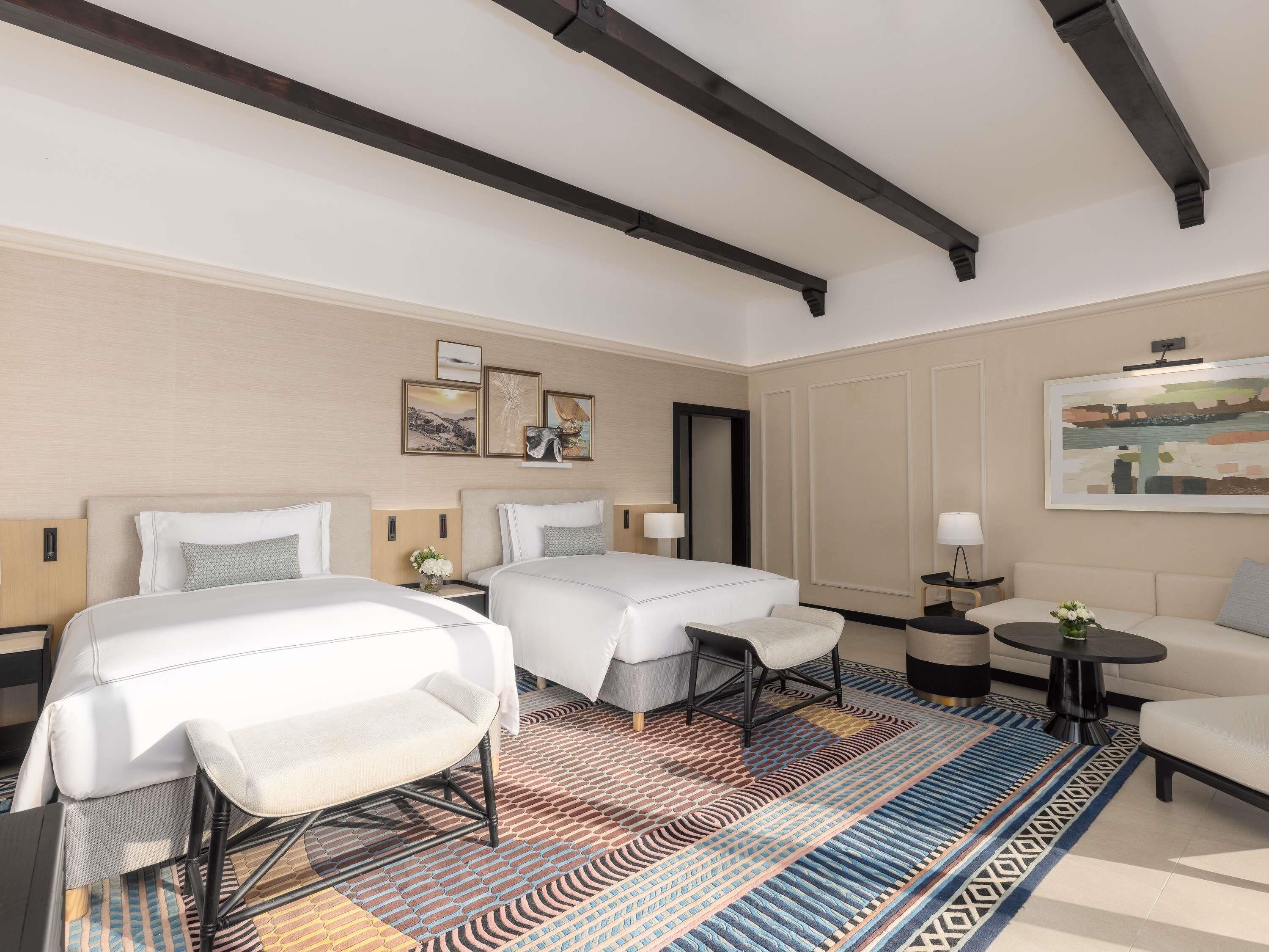 Luxe kamer, 2 queensize bedden, aan het strand | Luxe beddengoed, donsdekens, bedden met traagschuimmatrassen