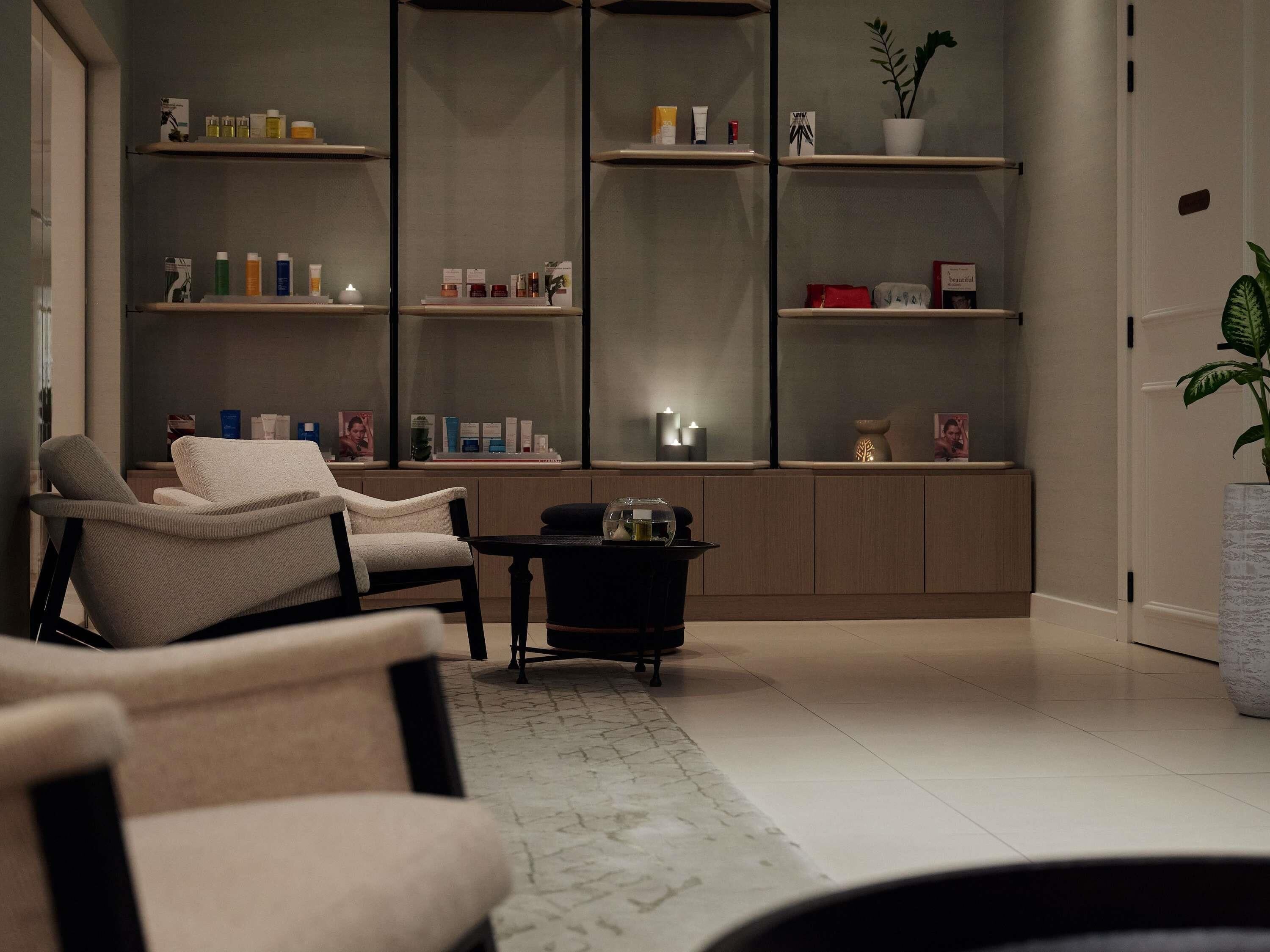 Couples treatment room(s), sauna, steam room, body treatments