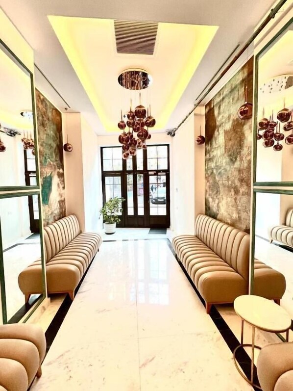 Reception - House4You Blanari (Bucharest)