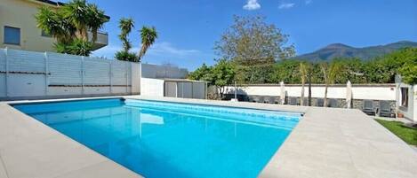 Utomhuspool