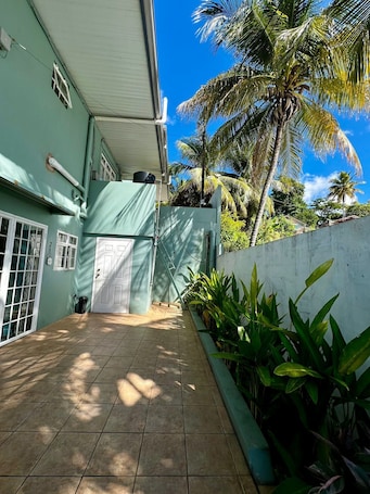 Executive Apartment, 2 Bedrooms, Beach View | Terrace/patio
