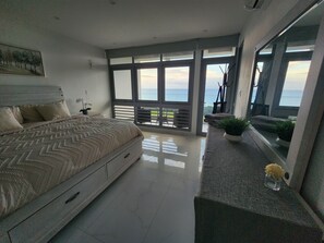 4 slaapkamers, een strijkplank/strijkijzer, gratis wifi, beddengoed