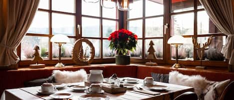 Petit déjeuner buffet compris tous les jours