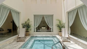 Sauna, hot tub, steam room, body treatments, body wraps, body scrubs