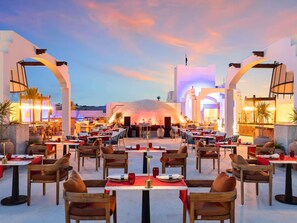 12 bars/lounges, poolside bar, beach bar - Swissôtel Sharm El Sheikh All Inclusive Collection (Sharm El Sheikh)