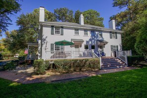 Exterior - Thistle Cottage–Historic Annie Oakley Home in the Heart of Downtown Pinehurst (Pinehurst)