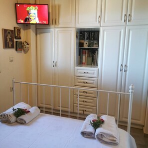 2 bedrooms - Dionysia's House With A Sea View Veranda! (Zakynthos)