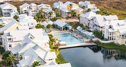 Charming Parkside Cottage@Cinnamon Shore North w/ Easy Amenity Access!