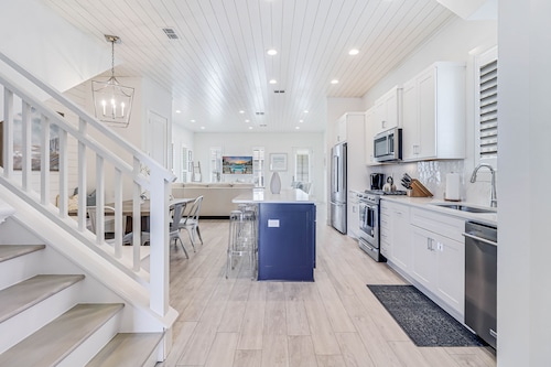 Charming Parkside Cottage@Cinnamon Shore North w/ Easy Amenity Access!