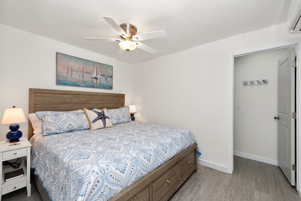 both-side-of-the-lucky-charm-duplex-fort-myers-beach-vrbo