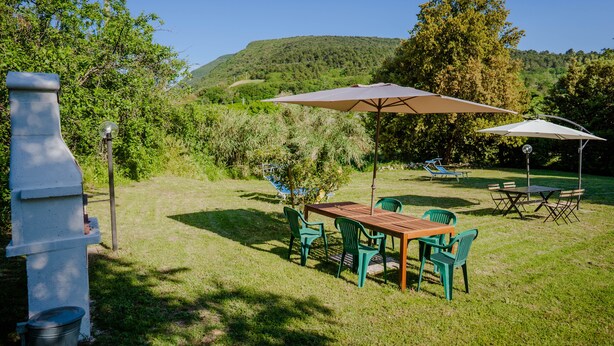 Outdoor dining - Apartment set between Portonovo and Mount Conero (Portonovo)