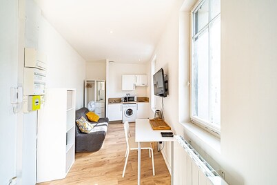 Le Debourg - Studio lumineux proche métro B