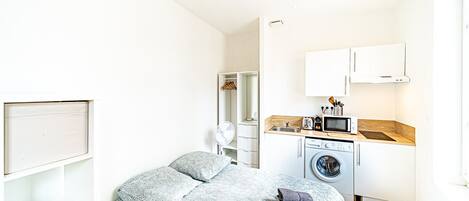 Fer et planche à repasser, Wi-Fi, draps fournis