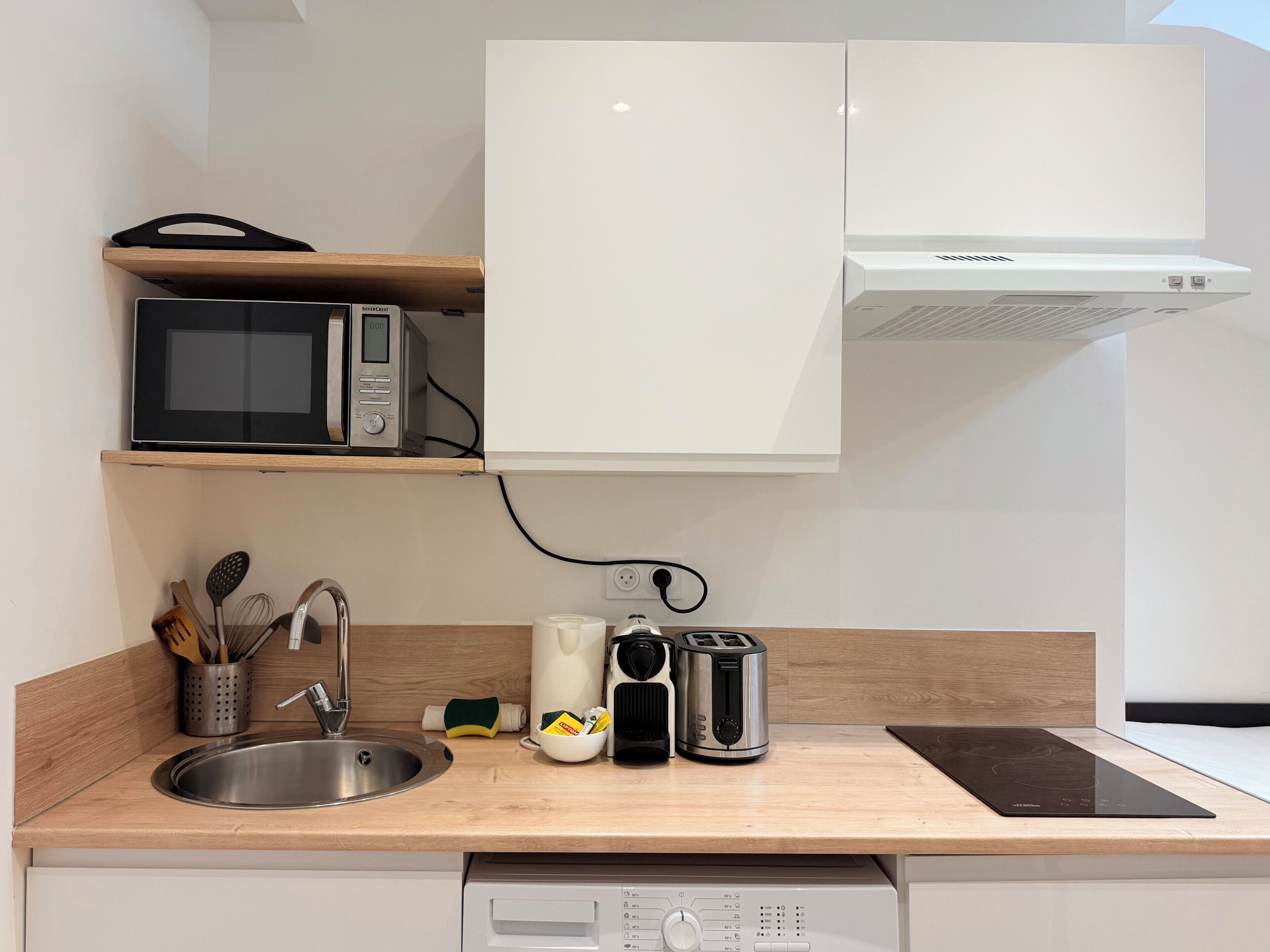 冰箱、微波炉、炉灶、茶具/咖啡用具