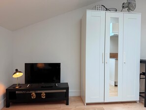 TV