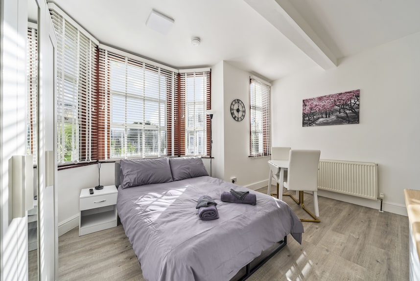 Charming Flat In Shepherds Bush - London