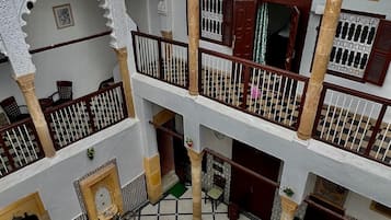 Mặt tiền nơi lưu trú