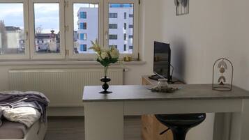 1 chambre, fer et planche à repasser, Wi-Fi, draps fournis