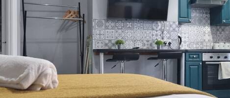 Schreibtisch, Bügeleisen/Bügelbrett, WLAN, Bettwäsche