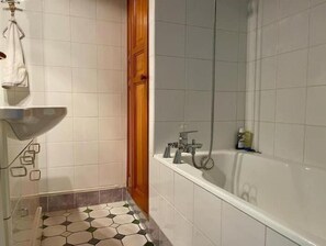 Towels, soap, toilet paper