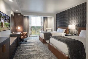 Hypo-allergenic bedding, in-room safe, desk, laptop workspace