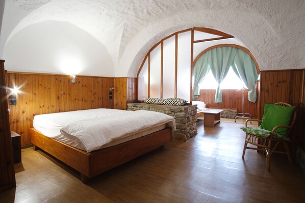 2 habitaciones, tabla de planchar con plancha y wifi gratis