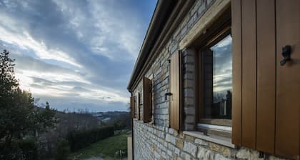 Apartment in country house close to Portonovo and Mount Conero