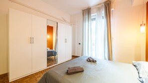 1 室のベッドルーム、WiFi