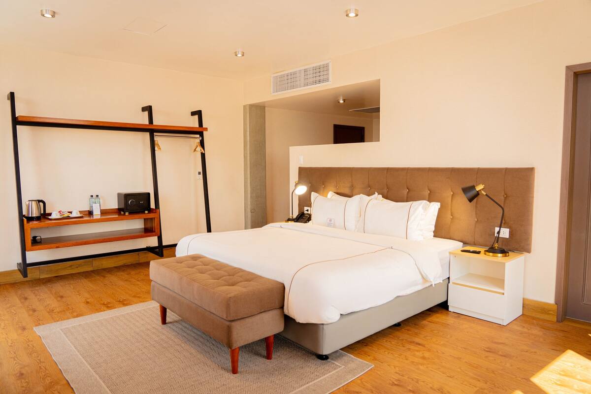 Presidentiële suite | Een kluis op de kamer, geluiddichte muren, beddengoed